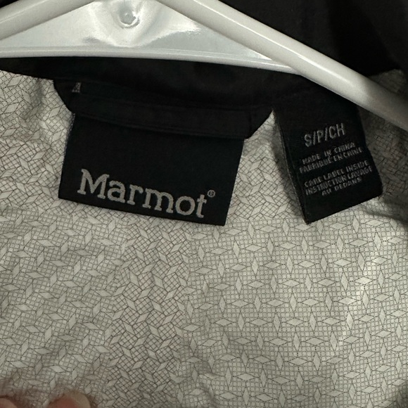 Marmot Light Weight Jacket - Picture 4 of 11